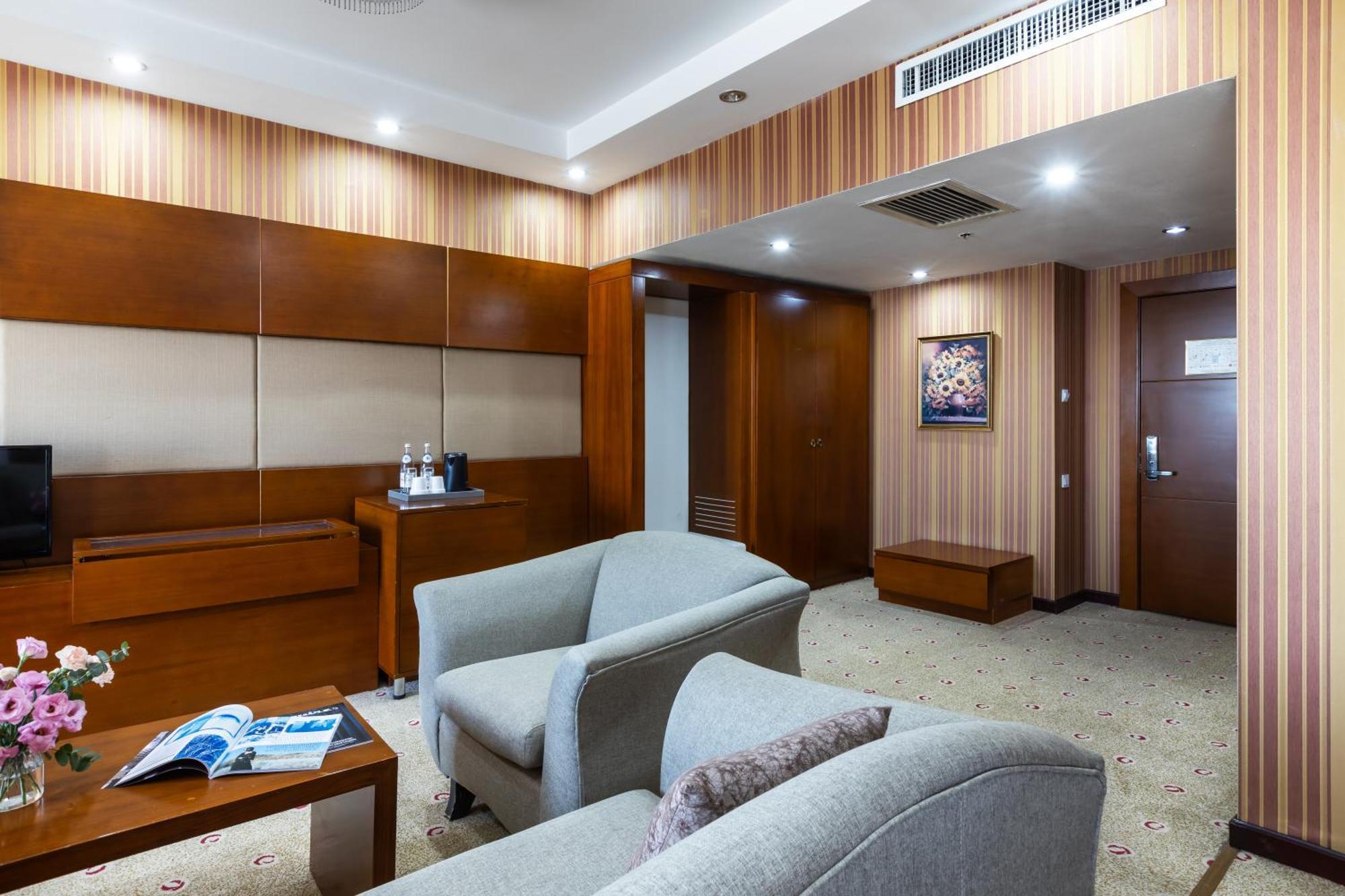 Regardal Hotel الماتي المظهر الخارجي الصورة