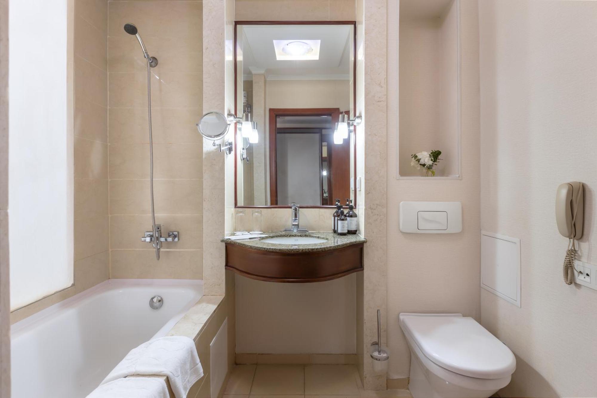 Regardal Hotel الماتي المظهر الخارجي الصورة