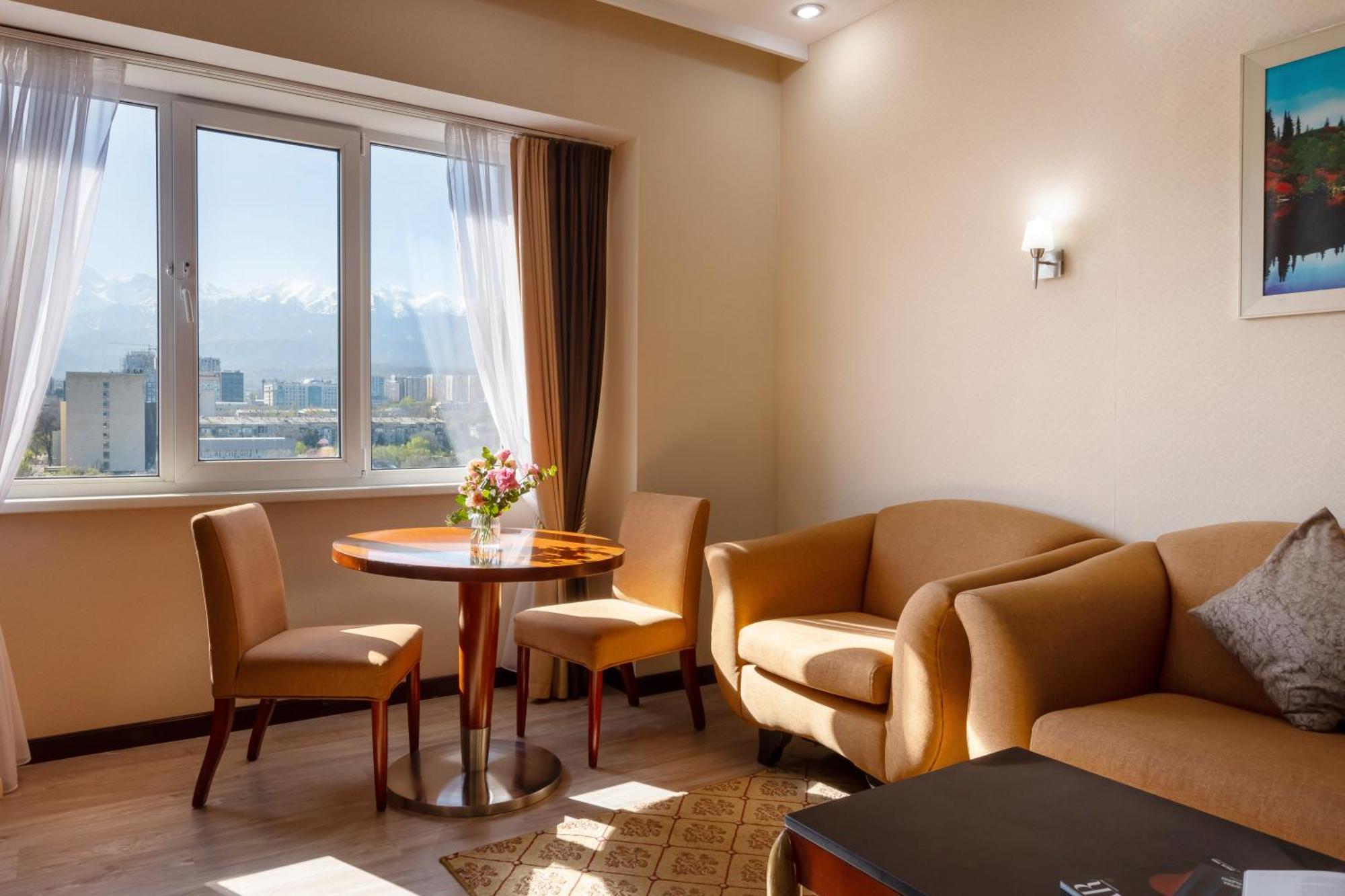 Regardal Hotel الماتي المظهر الخارجي الصورة