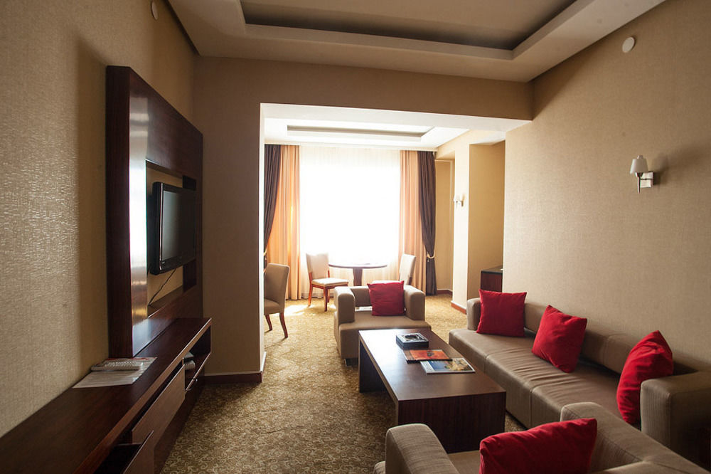 Regardal Hotel الماتي المظهر الخارجي الصورة