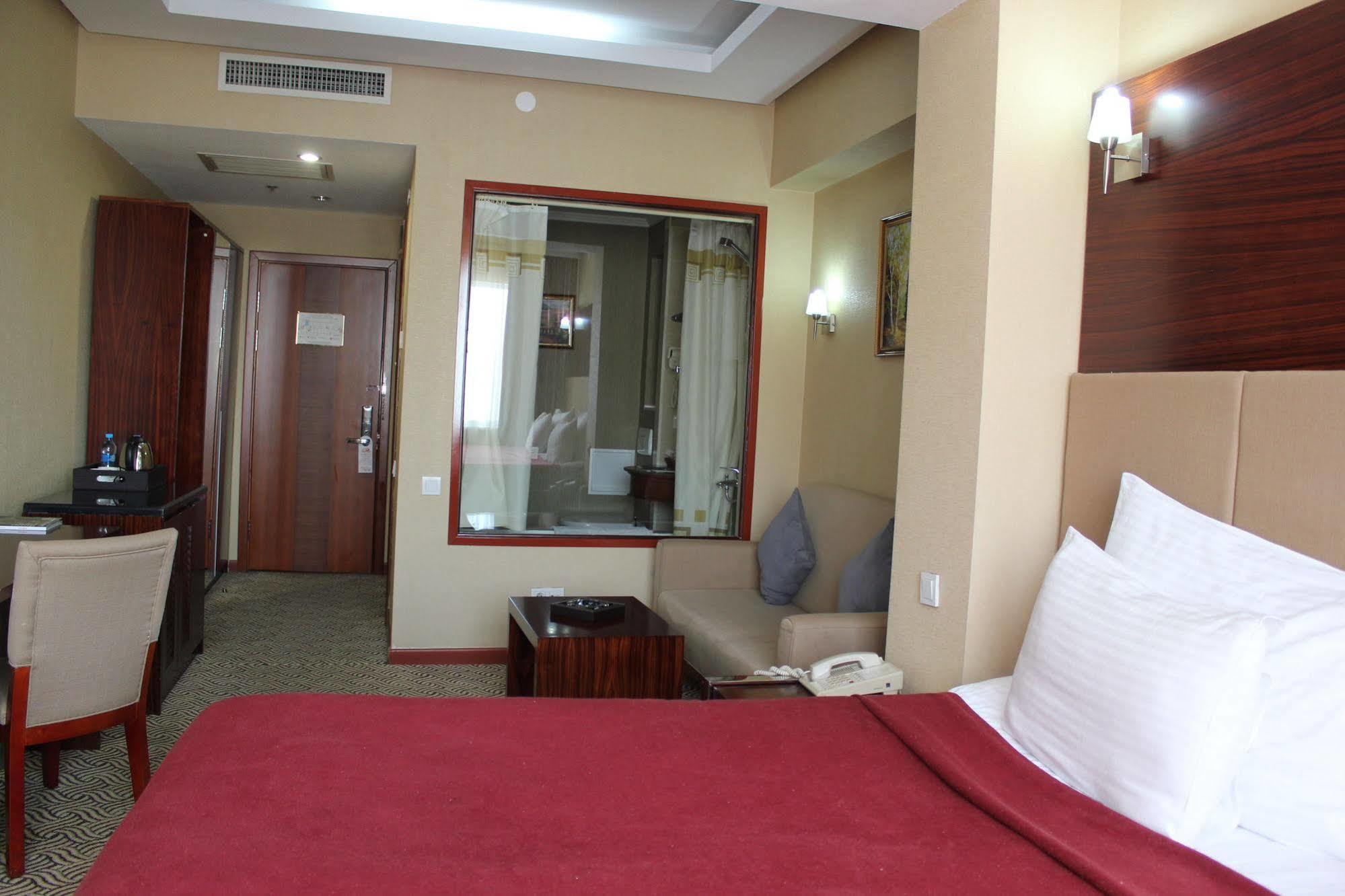Regardal Hotel الماتي المظهر الخارجي الصورة